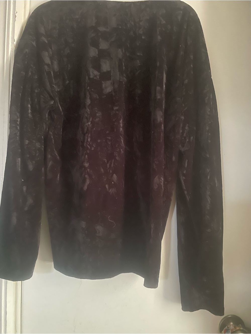 Umgee Black Top with White Label